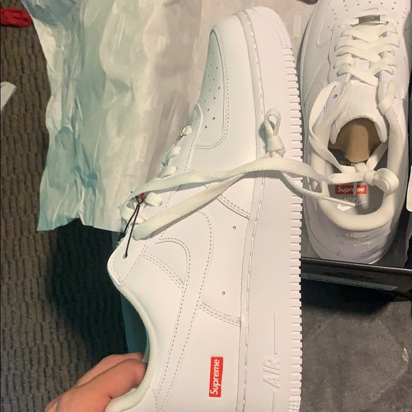 AIR FORCE 1 LOW X SUPREME 2020 - Picture 2 of 5